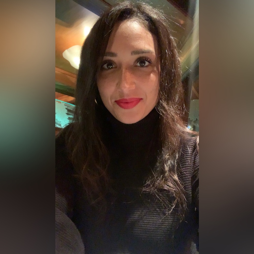 Meet your Posher, Yara